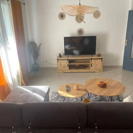 Appartement Proche Gare Tgv Nîmes